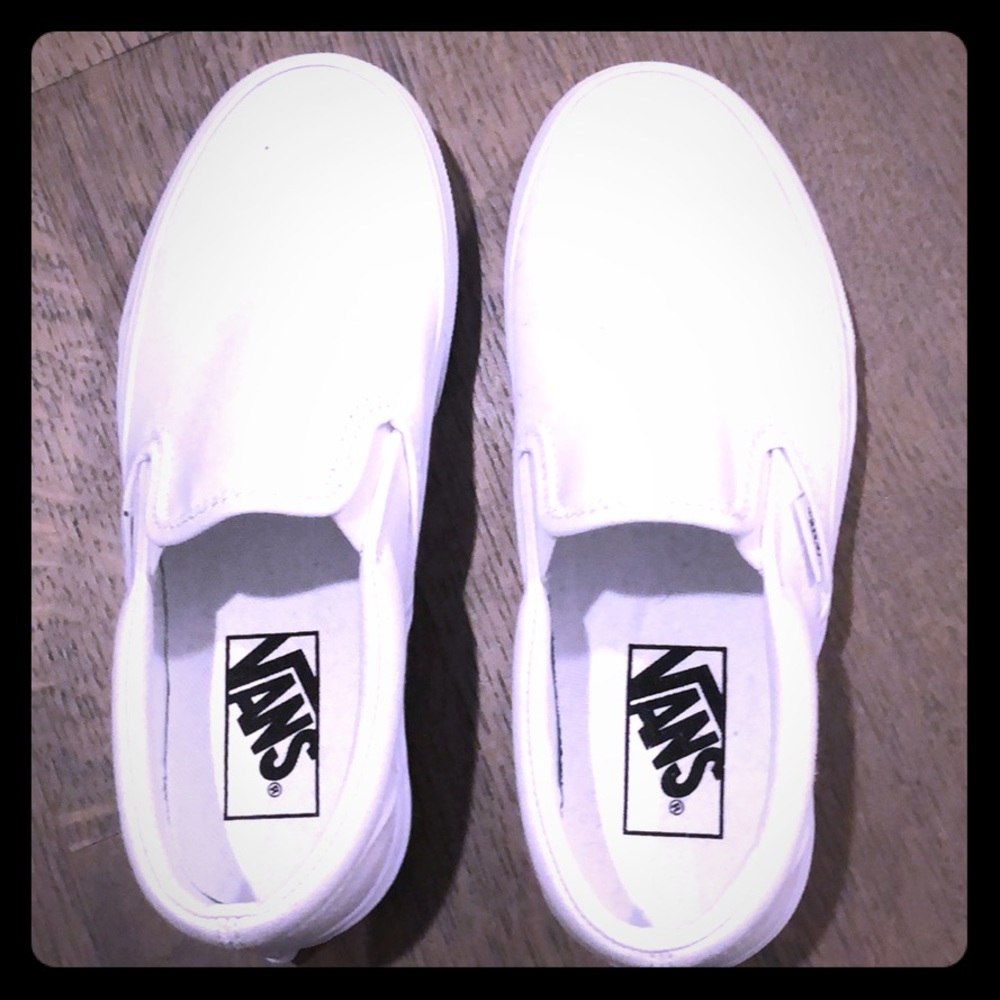 White Vans slip on